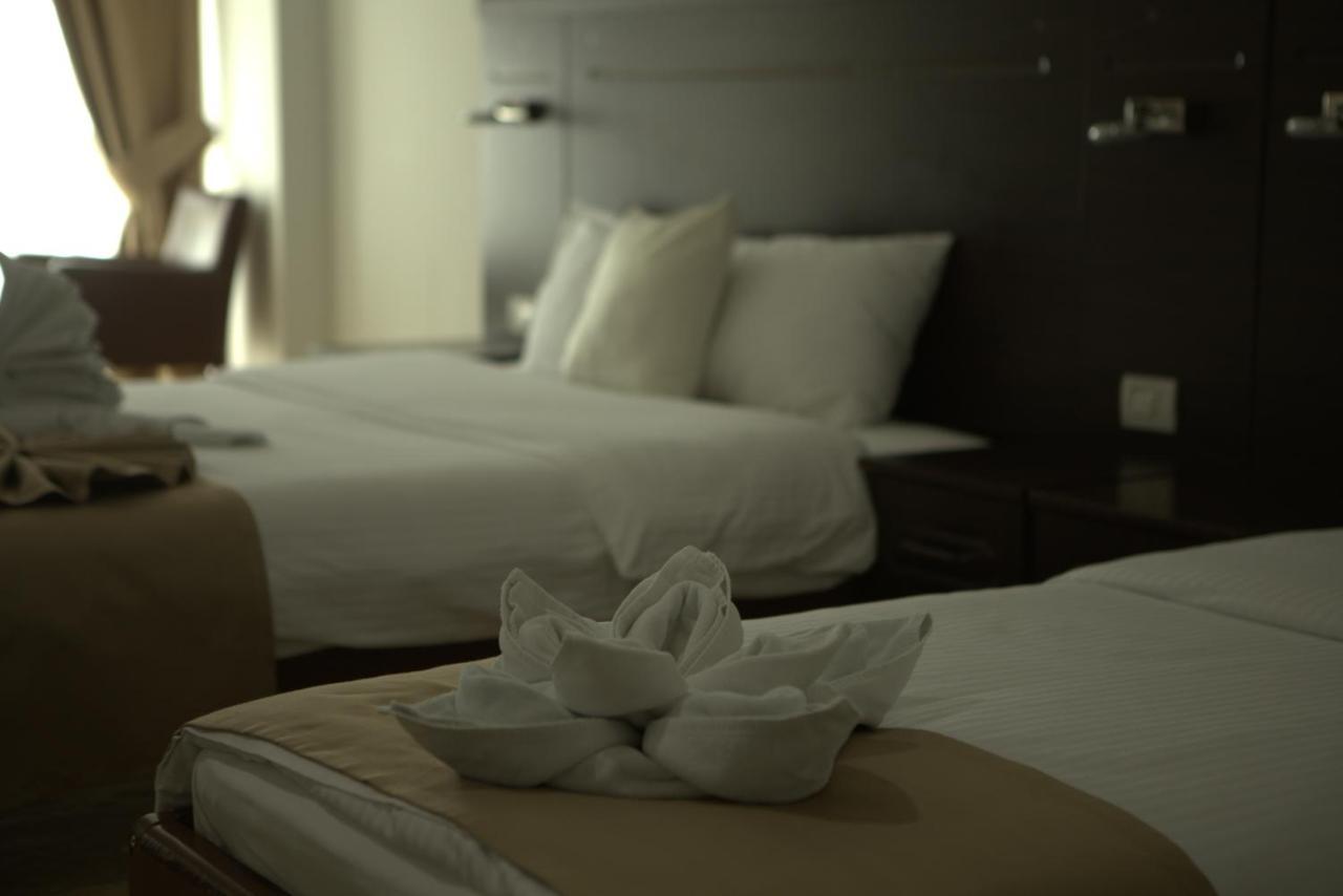 Arabella Hotel Kičevo Exteriér fotografie