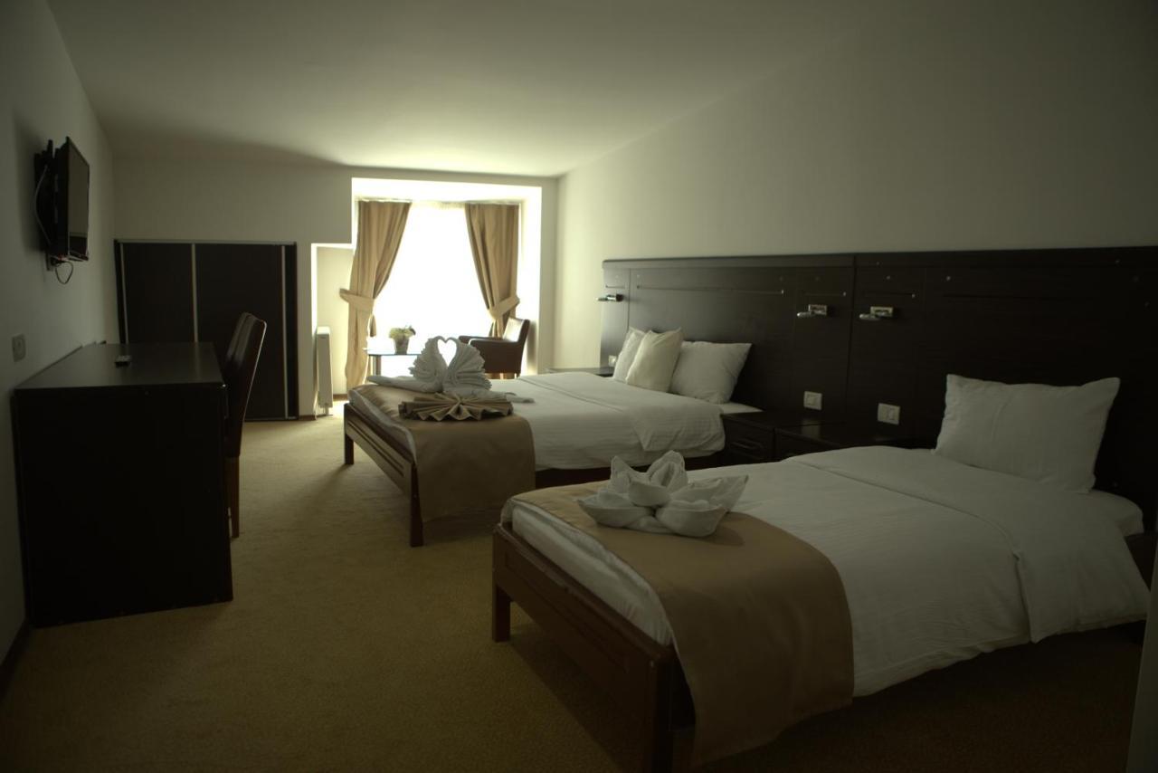 Arabella Hotel Kičevo Exteriér fotografie
