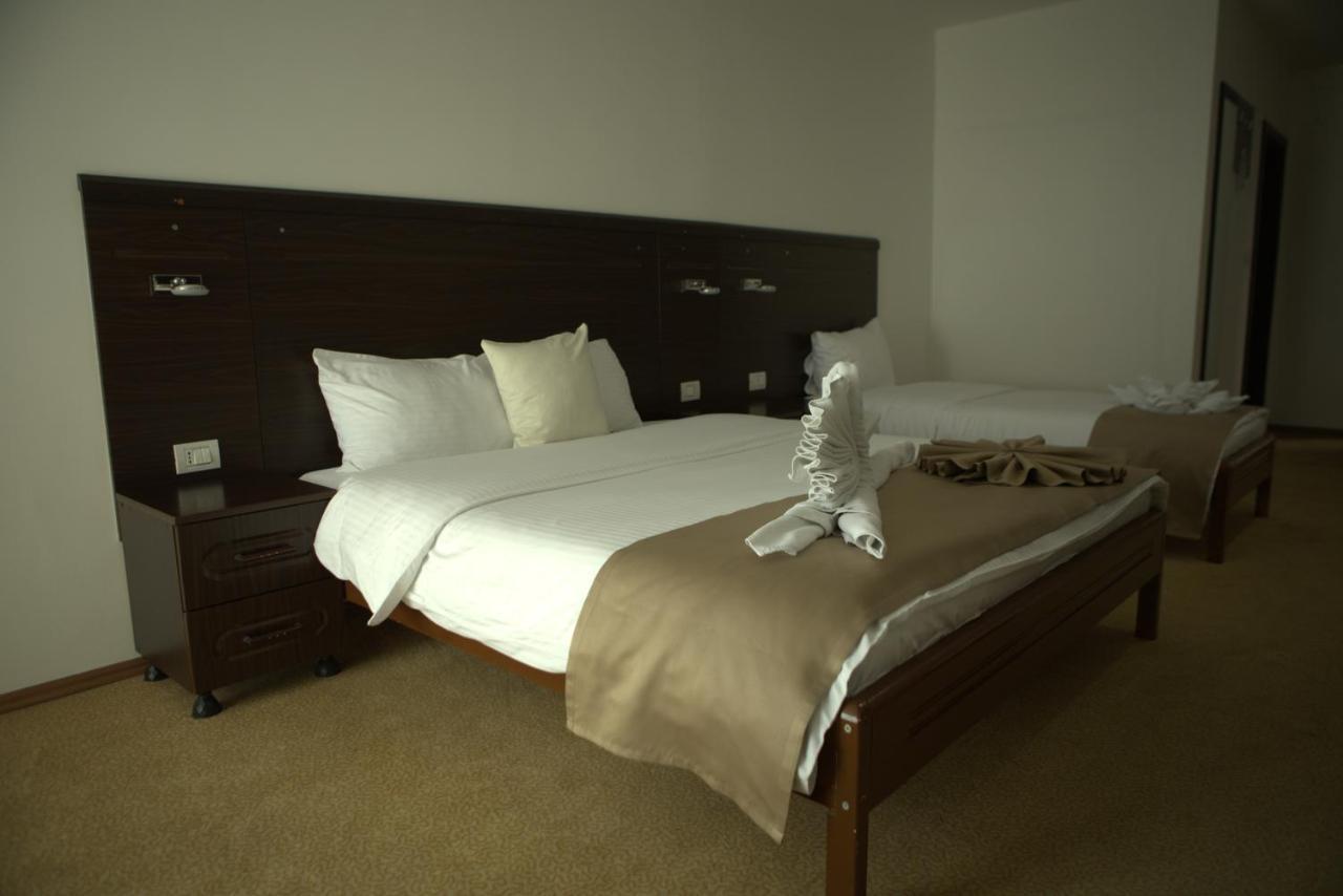 Arabella Hotel Kičevo Exteriér fotografie