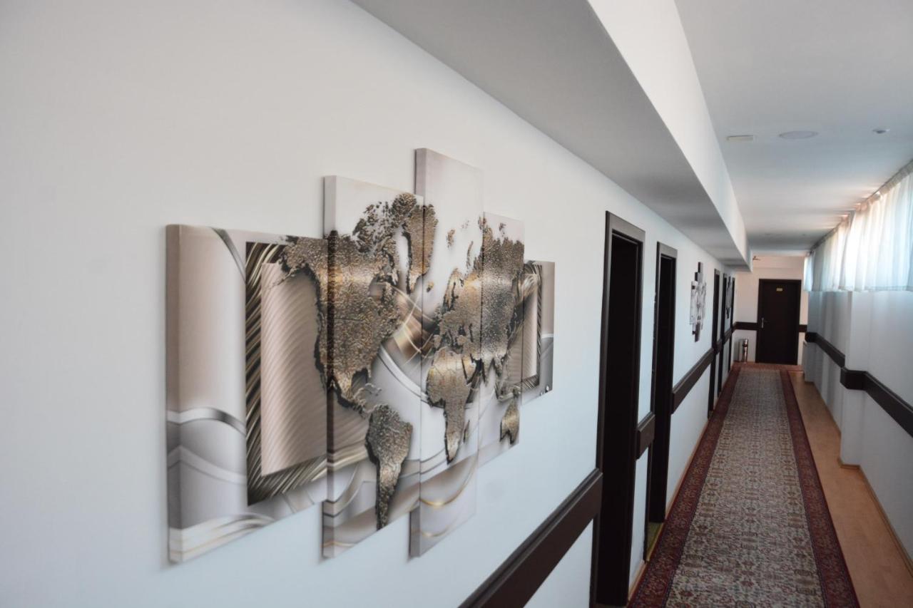 Arabella Hotel Kičevo Exteriér fotografie