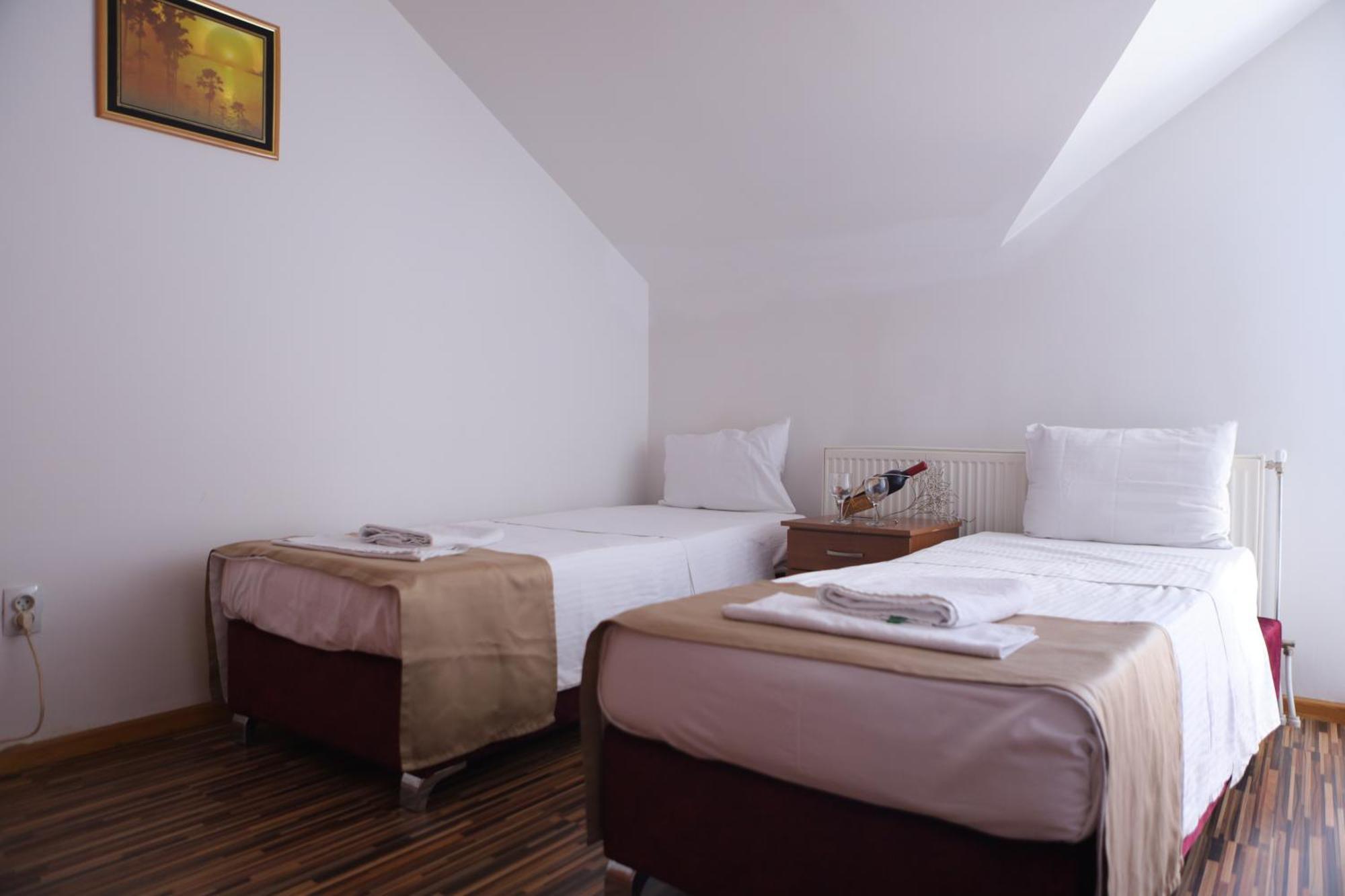 Arabella Hotel Kičevo Exteriér fotografie