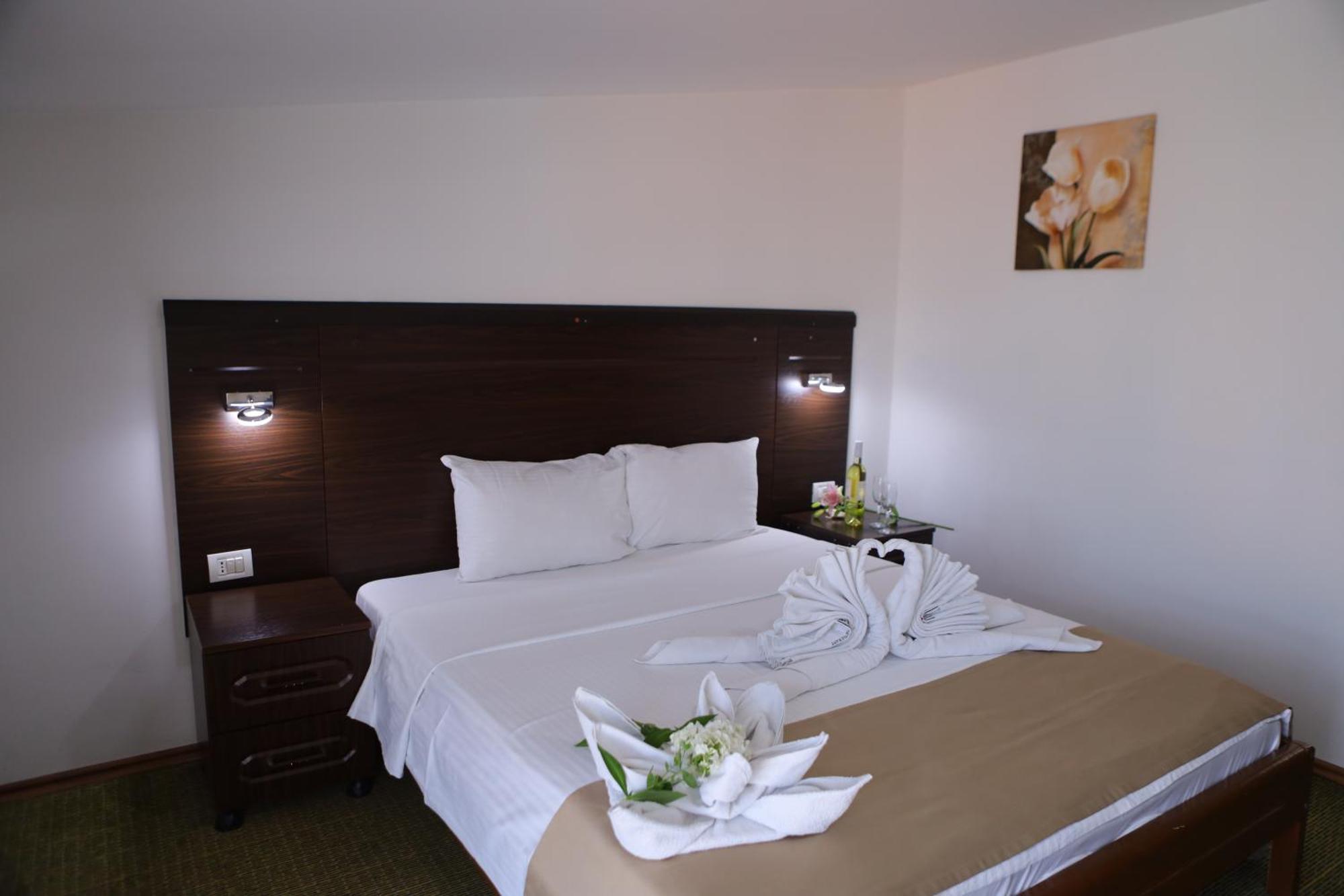 Arabella Hotel Kičevo Exteriér fotografie